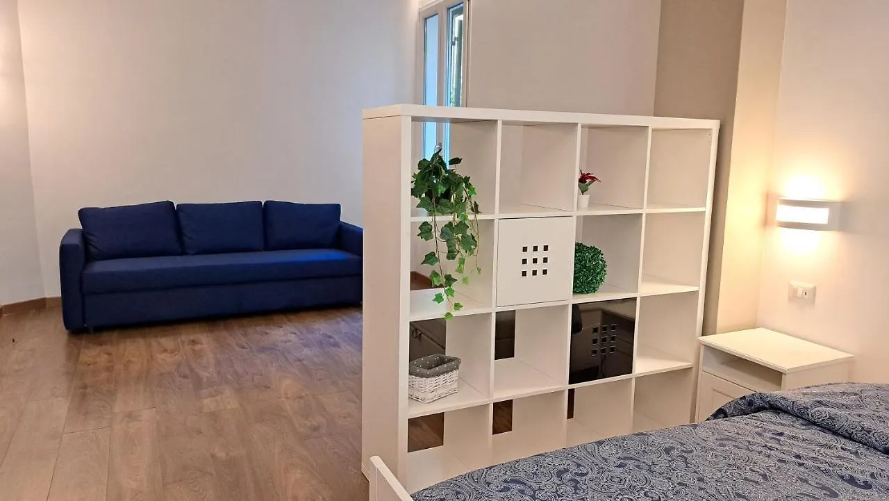 Lilia Charming Apartment Roma 0*,